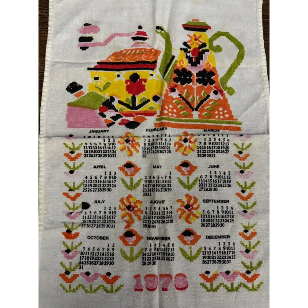 Vintage 1976 Calendar Kitchen Tea Pot Towel‎ Tapestry Wall Hanging